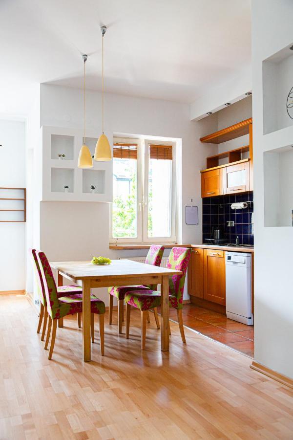 Apartment Ten Warsaw Ngoại thất bức ảnh